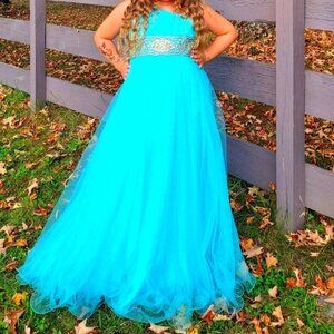 Girls dress